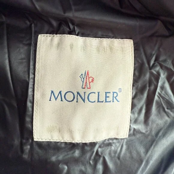 Authentic Moncler Puff Jacket BLACK (READ DESCRIPTION) - Picture 3 of 8